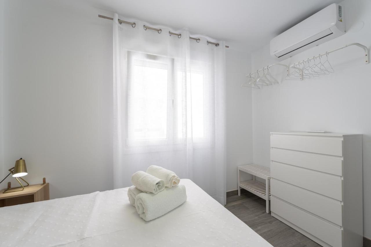 Apartamentos Joya Del Mar Torre Del Mar Exterior foto